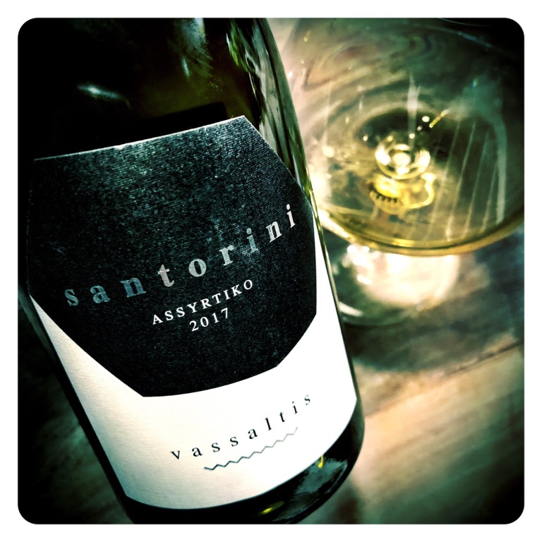 A fine, dry white wine from Santorini's Vassaltis vineyard (2017)